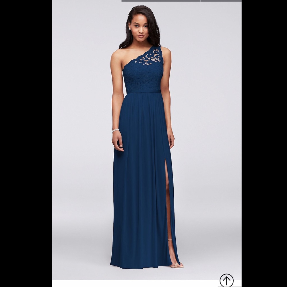 SZ 0 David’s bridal Long One Shoulder Lace Dress